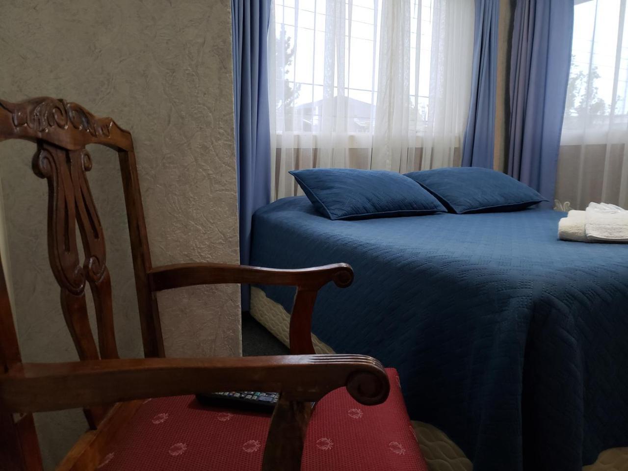 Antiguos Bed And Breakfast Puerto Natales Exterior foto